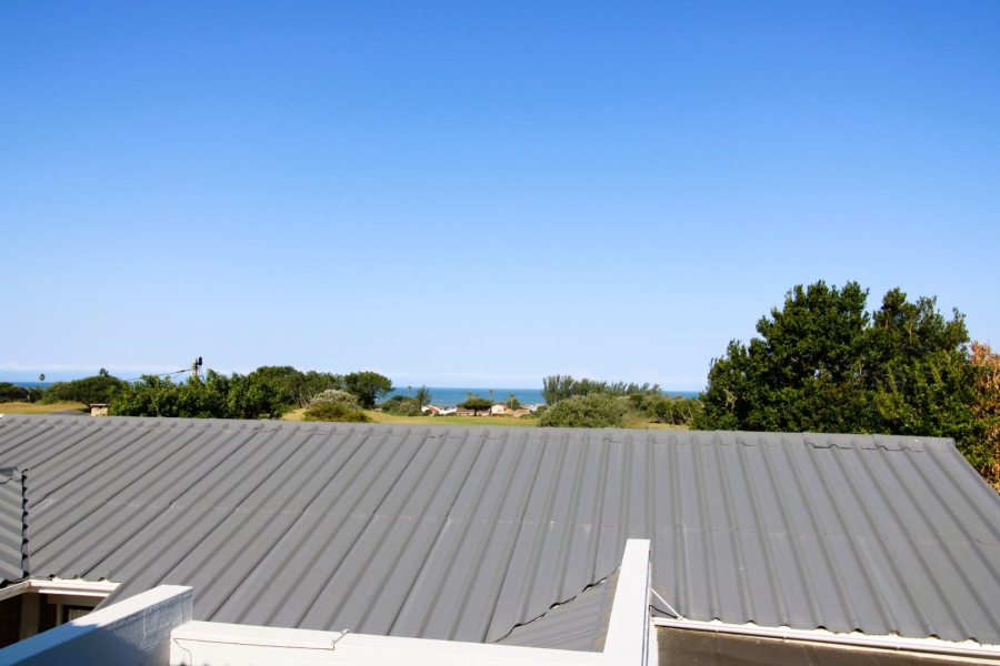 To Let 4 Bedroom Property for Rent in Gonubie Eastern Cape